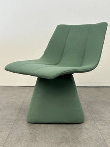 Volley Swivel Chair