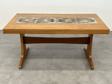 Dropleaf Tile Table
