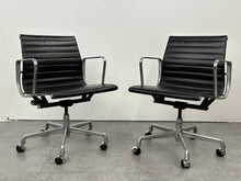 Eames Lowback Rolling