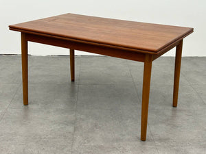 Danish Drawleaf Table