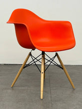 Eames Shell Armchair