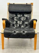 Jeki Mobler & Nielaus Leather Lounge + Ottoman