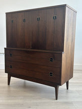 Broyhill Gentleman's Dresser