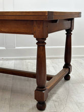 59" - 102"Drawleaf Table