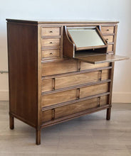 Tamerlane Gentleman's Chest