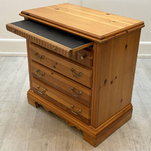 Chest of Drawers with Extension Shelf