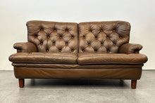 Jupiter Loveseat
