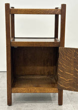 Oak Gibbs Table