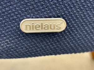 Nielaus AV53 Loveseat