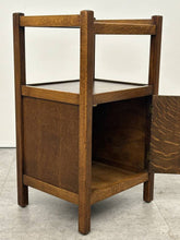 Oak Gibbs Table
