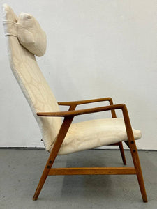 Dux Contour Chair