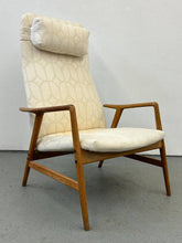 Dux Contour Chair