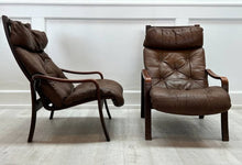 Scandinavian Leather Dark Wood Lounge