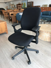 Steelcase Leap V2
