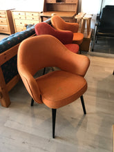 Eero Saarinen Wood Leg Executive