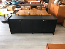 Etro Media Console