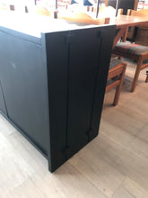 Etro Media Console