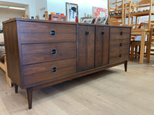 Broyhill Gentleman's Dresser