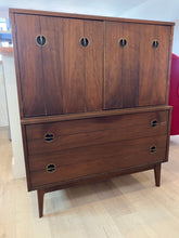 Broyhill LH Lowboy