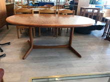 Butterfly Extension Table