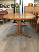 Butterfly Extension Table