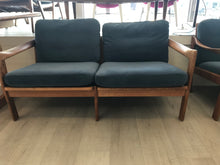Niels Eilersen Loveseat