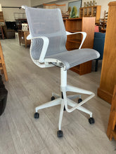 Setu Drafting Stool