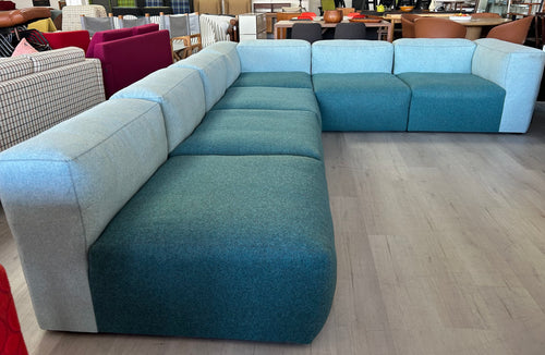 Mags Sectional by HAY (DWR)