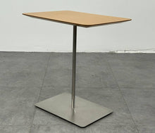 Bernhardt Quiet Laptop Table