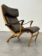 Mobler Clipper Chair