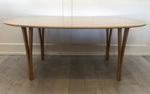 Super Ellipse Table by Fritz Hansen